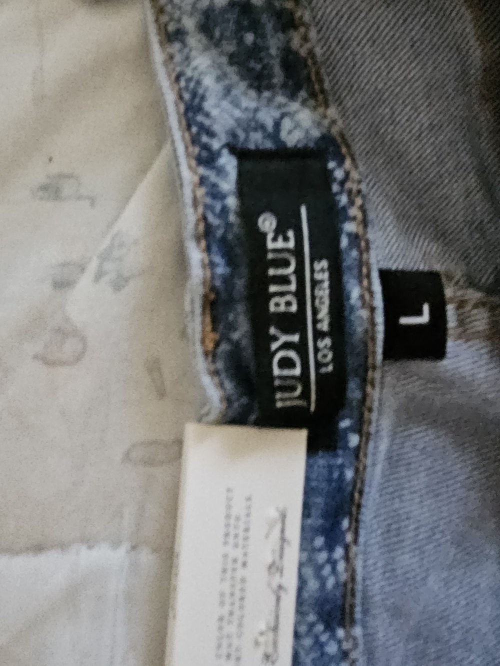 Judy Blue High-Rise Snakeskin Denim Shorts - Blue NWT - Picture 4 of 4